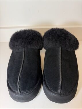 UGG Women’s Black Disquette Sheepskin Cuff Slippers - Size 10